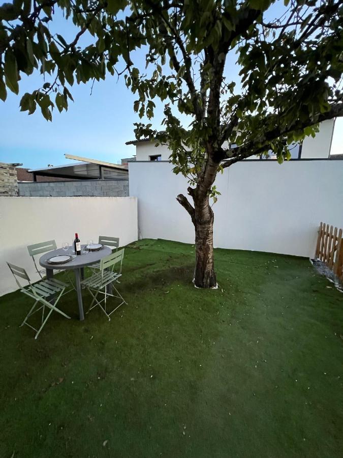 La Bordelaise - Logement Cosy Avec Jardin A เบกเลส์ ภายนอก รูปภาพ